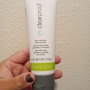 Mary Kay Clearproof Charcoal Mask - White and Green